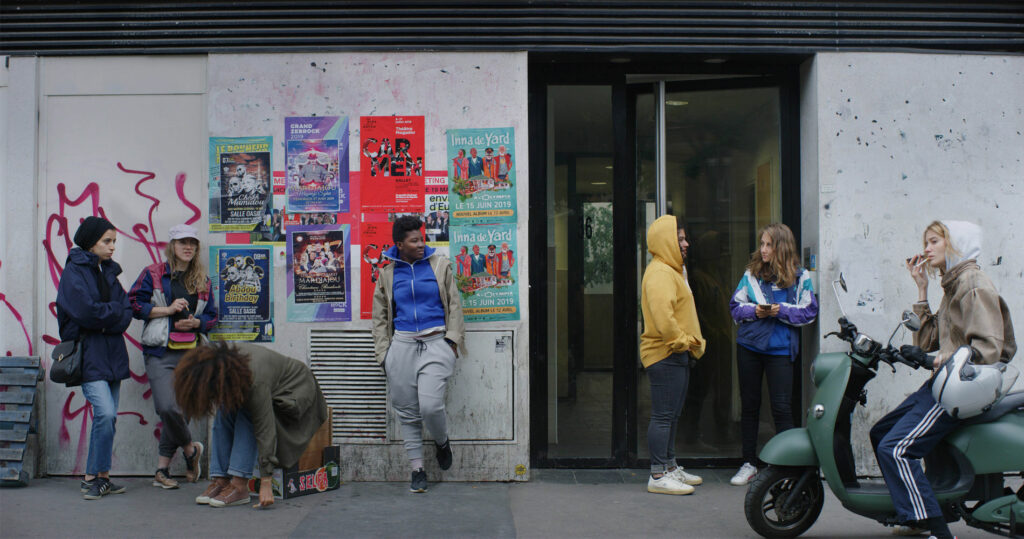 ICI-Barbes_Les_Intruses©Randa_Maroufi-production_ICI-01-1024x539
